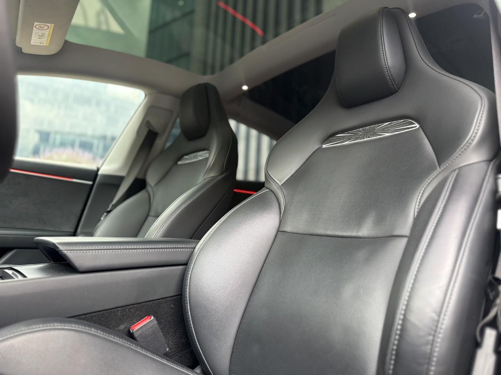 Tesla MODEL 3 Performance 2025 - Imagen 14 de 16