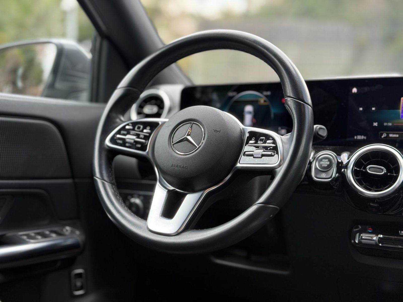 Mercedes-Benz GLA 200 2022 - Imagen 10 de 19