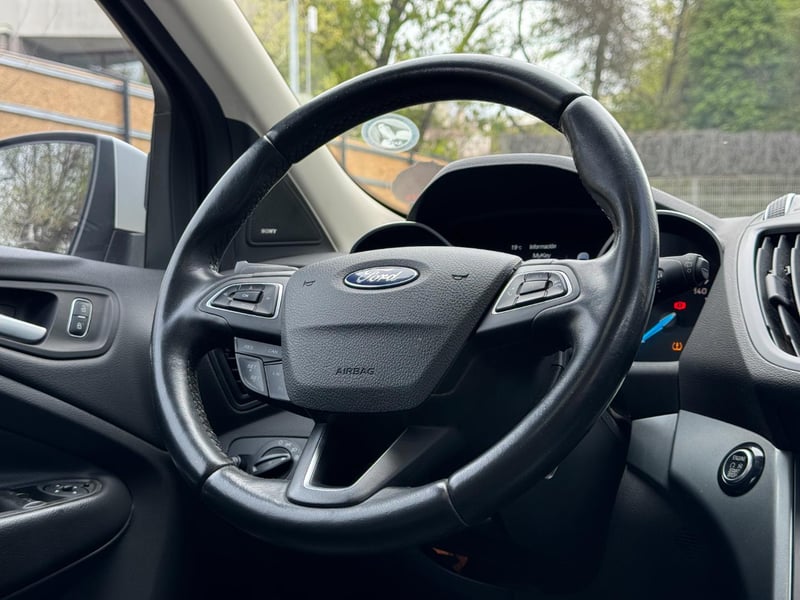 Ford ESCAPE Titanium 2.0 EcoBoost AWD 2018 - Imagen 13 de 19