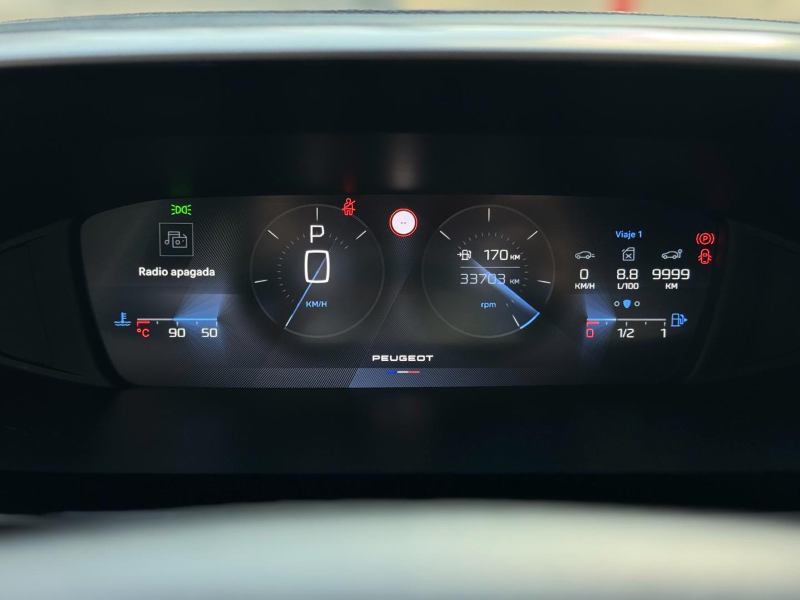 Peugeot 308 Allure 1.2 PureTech 2023 - Imagen 11 de 18