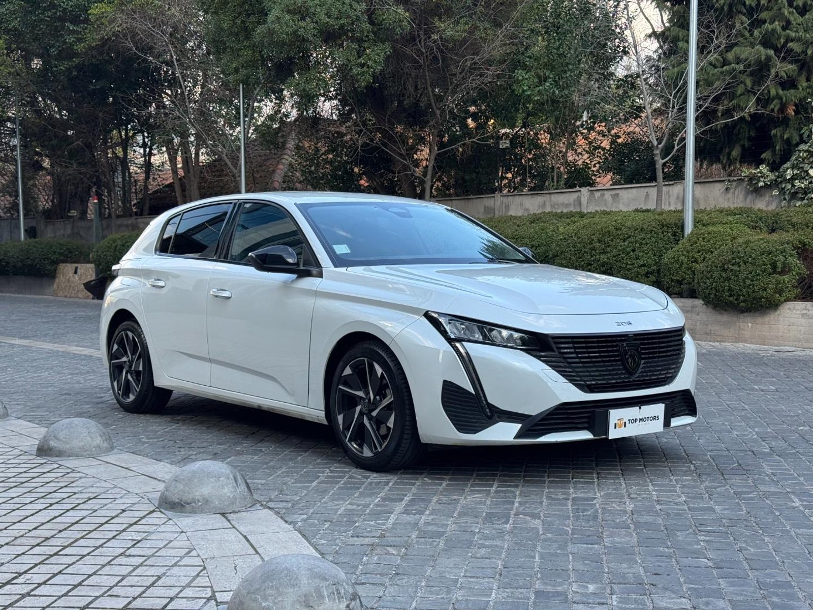 Peugeot 308 Allure 1.2 PureTech 2023 - Imagen 3 de 18
