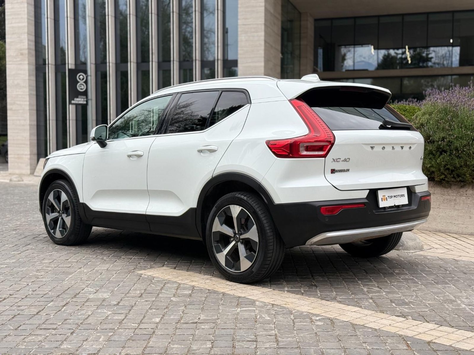 Volvo XC40 B4 Plus 2023 - Imagen 7 de 20