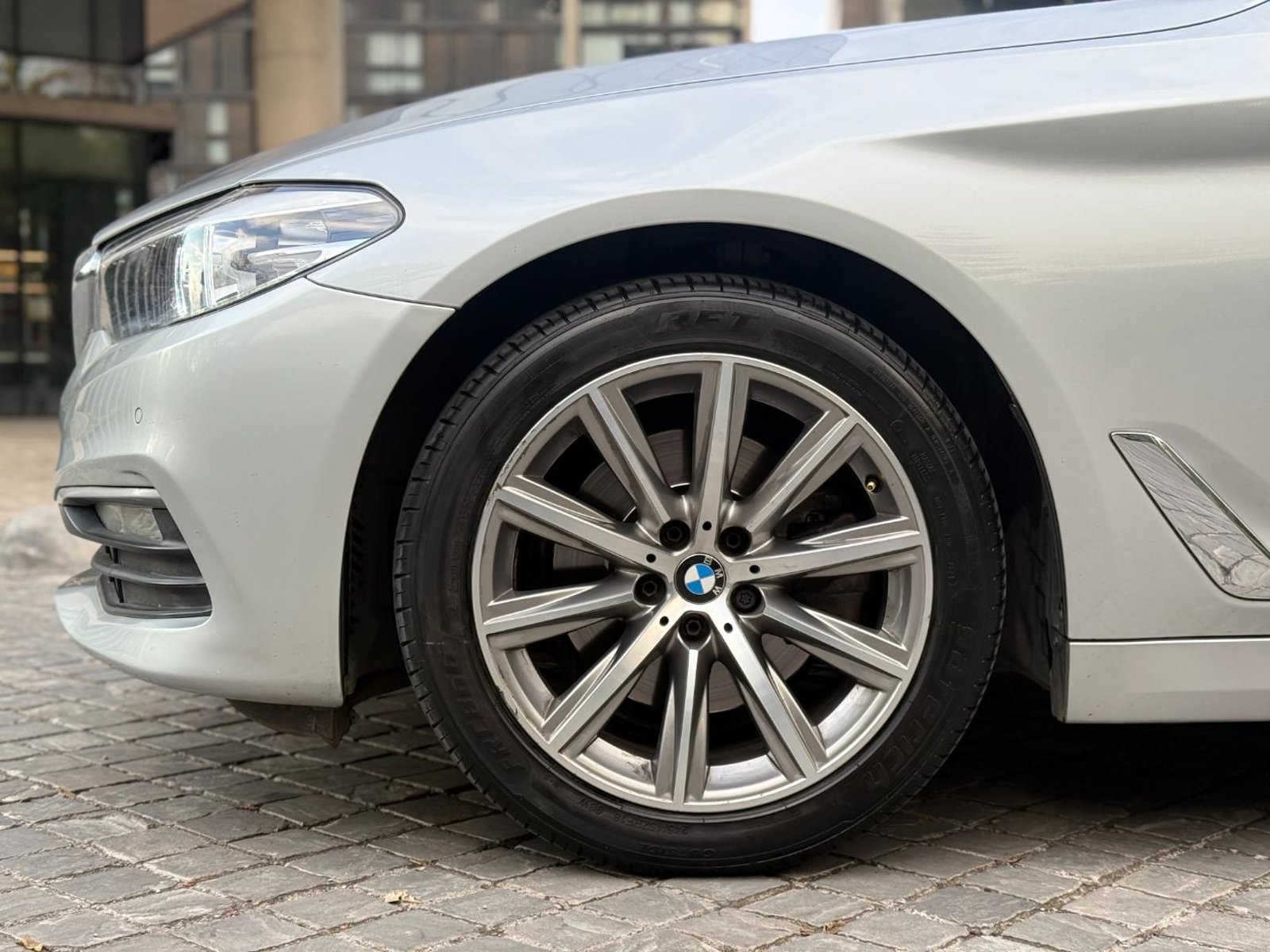 BMW 520i executive 2018 - Imagen 8 de 19
