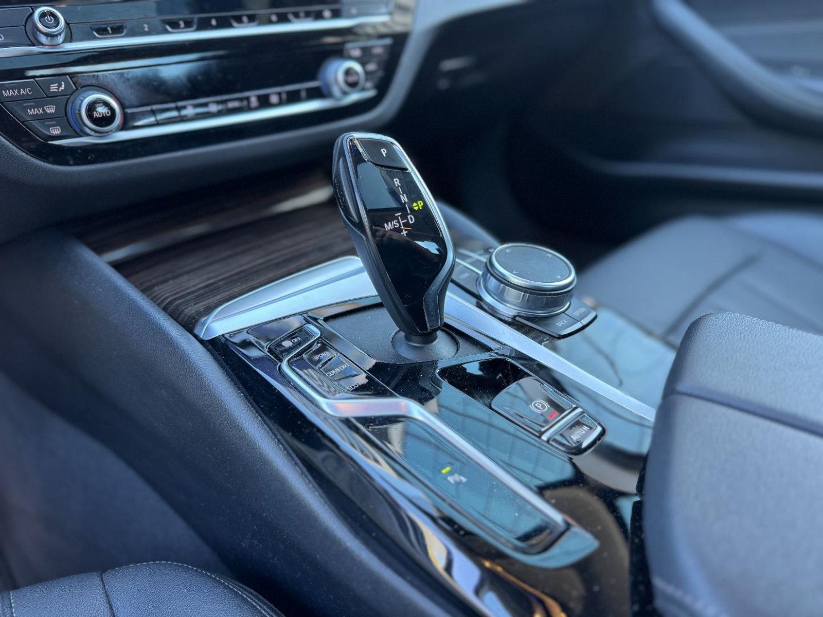 BMW 520d 2023 - Imagen 10 de 18