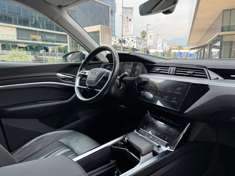 Audi E TRON 2023 - Imagen 15 de 19