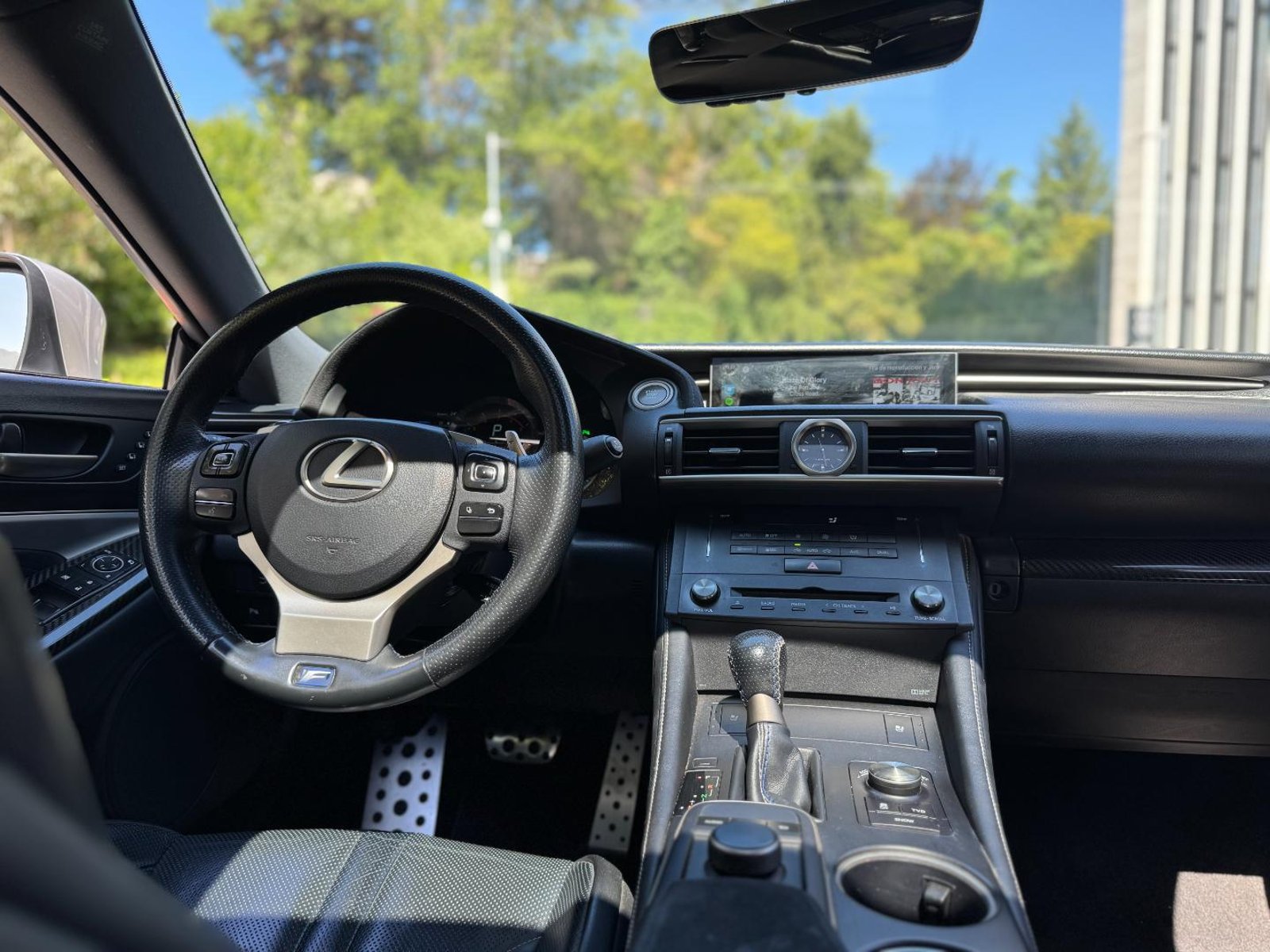 Lexus RC F 2016 - Imagen 17 de 20