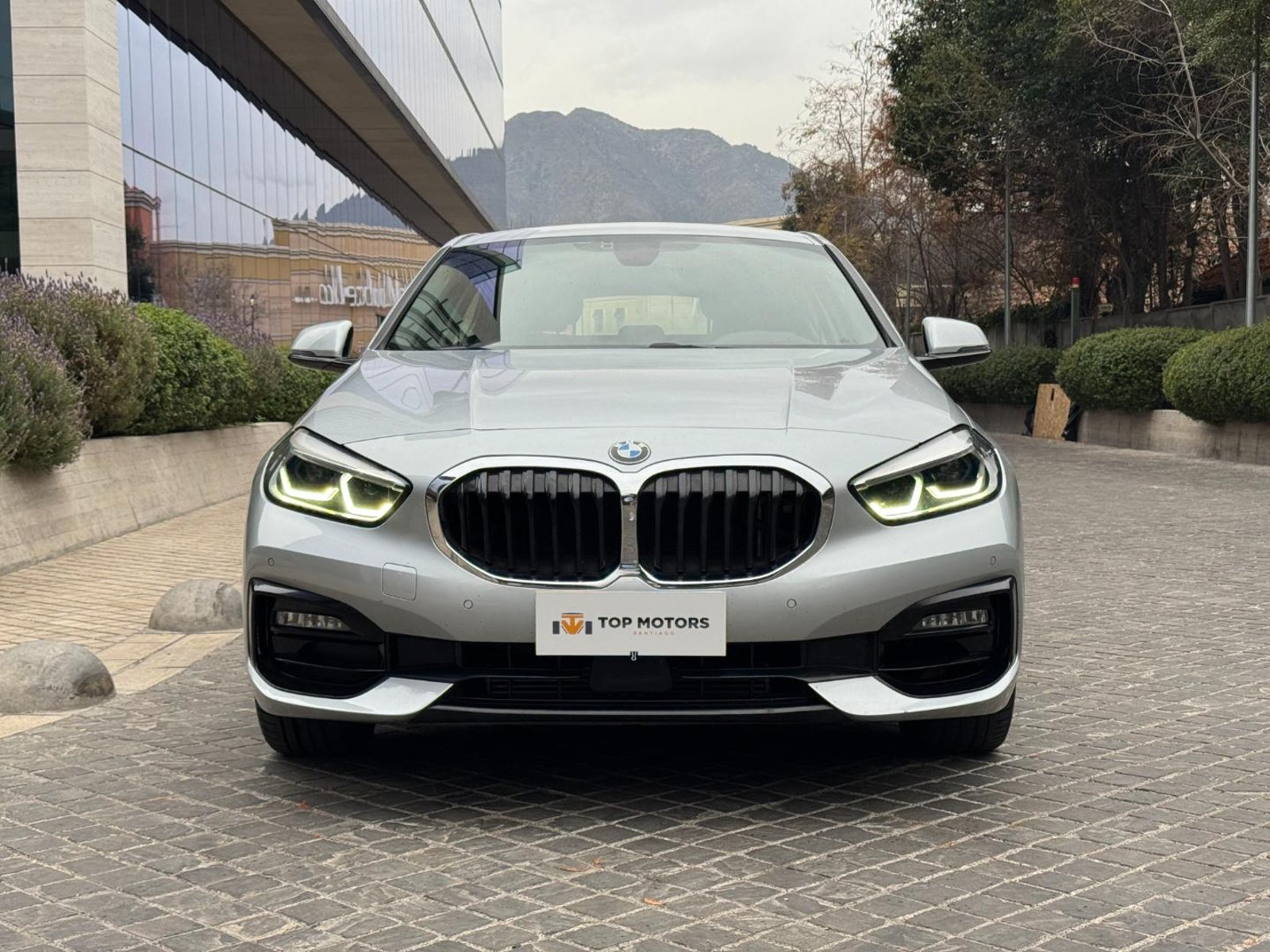 BMW 118i 2021 - Foto 2 de 19
