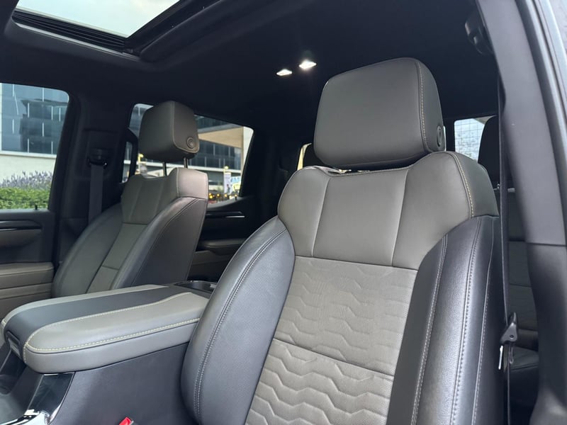 Chevrolet SILVERADO 6.2 ZR2 AUTO DC 4WD R 2023 - Imagen 16 de 19