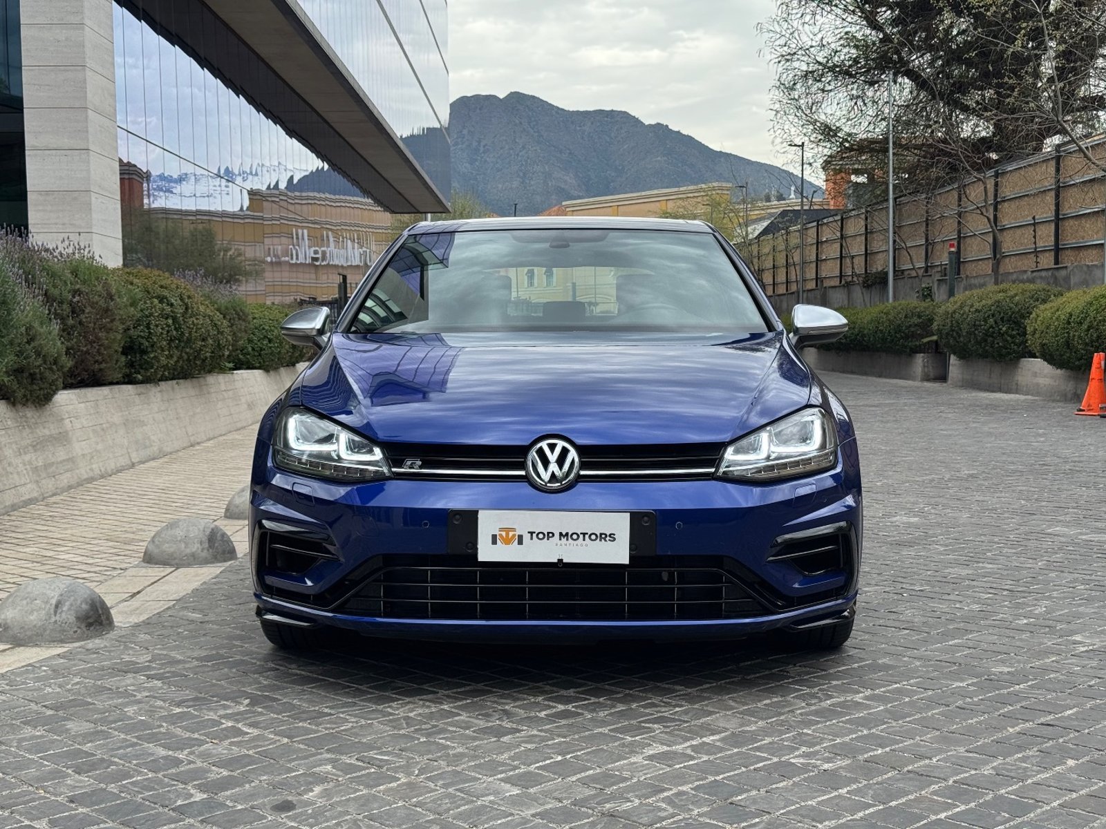 Volkswagen GOLF R 2.0 TSI 4Motion DSG 2018 - Foto 2 de 19