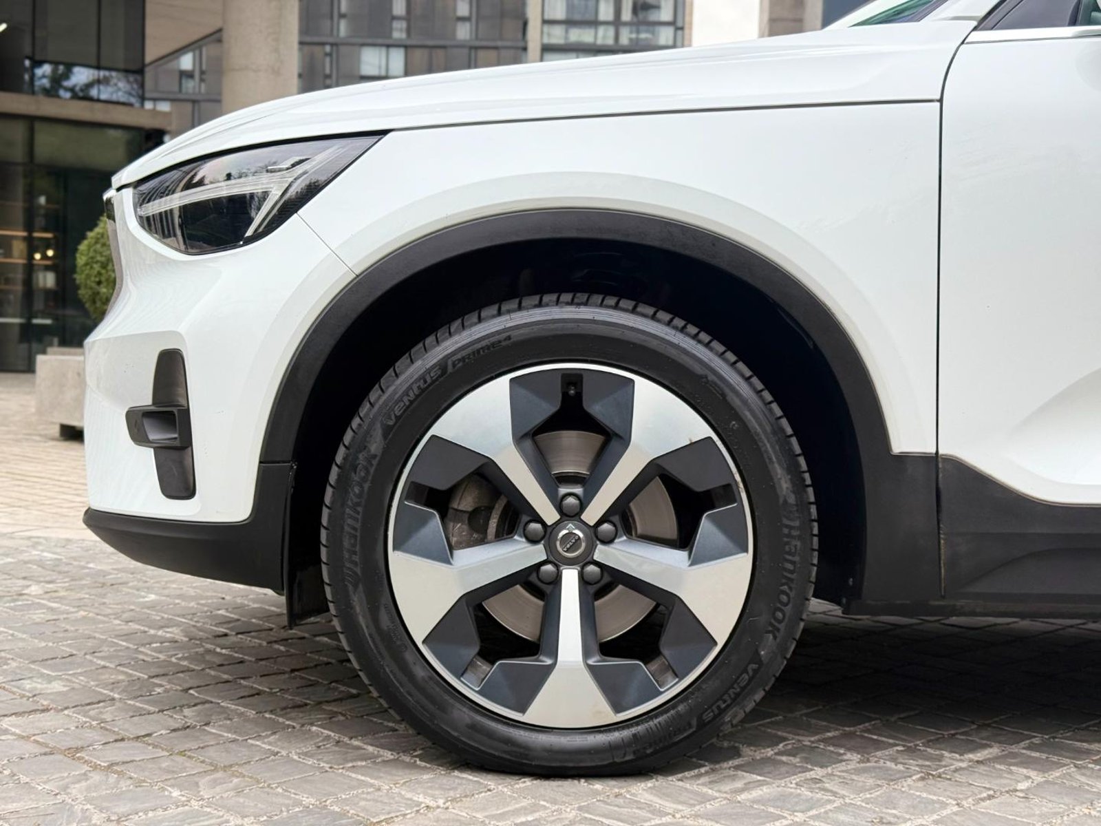 Volvo XC40 B4 Plus 2023 - Imagen 8 de 20