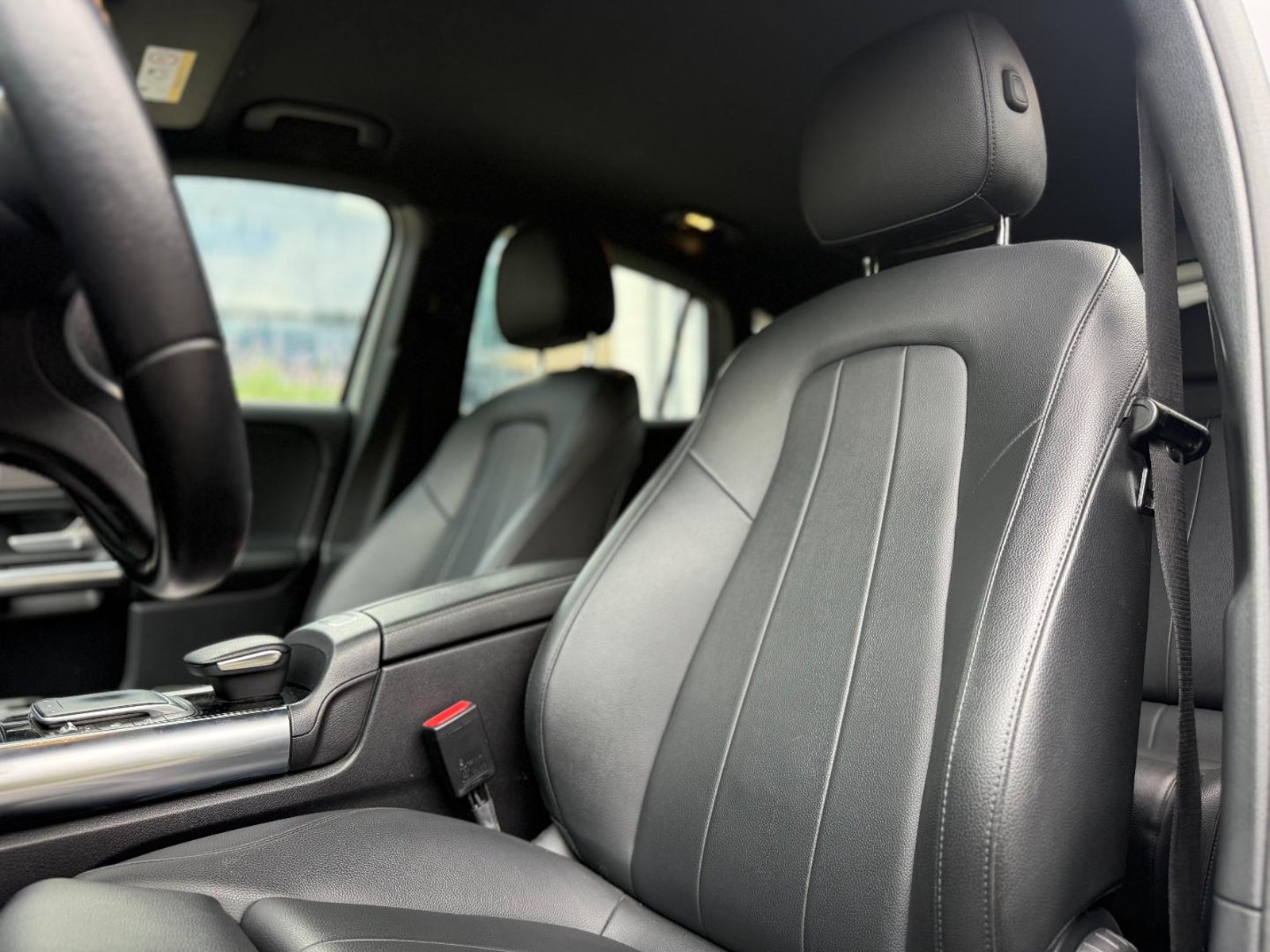 Mercedes-Benz GLA 200 2022 - Imagen 16 de 19