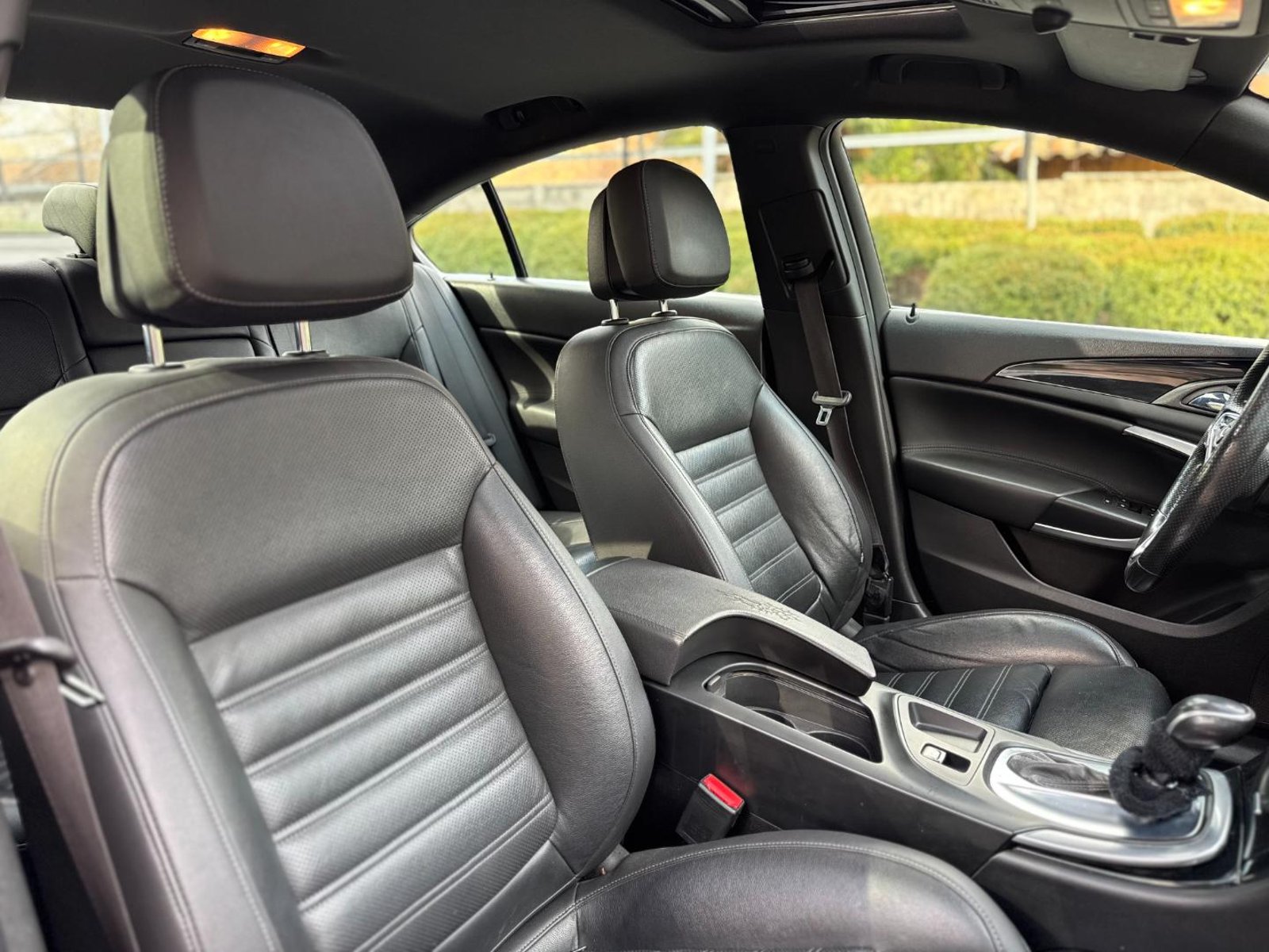 Opel INSIGNIA Elegance 2.0 Turbo 2016 - Imagen 15 de 17