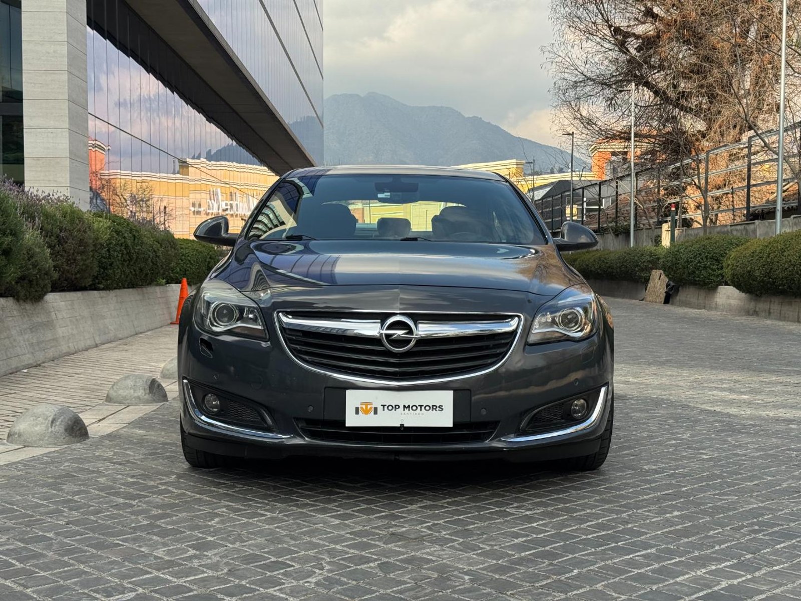Opel INSIGNIA Elegance 2.0 Turbo 2016 - Foto 2 de 17