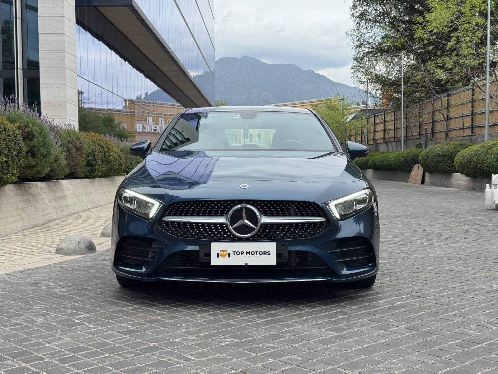 Mercedes-Benz A250 2.0 AMG LINE 2023 - Foto 2 de 17