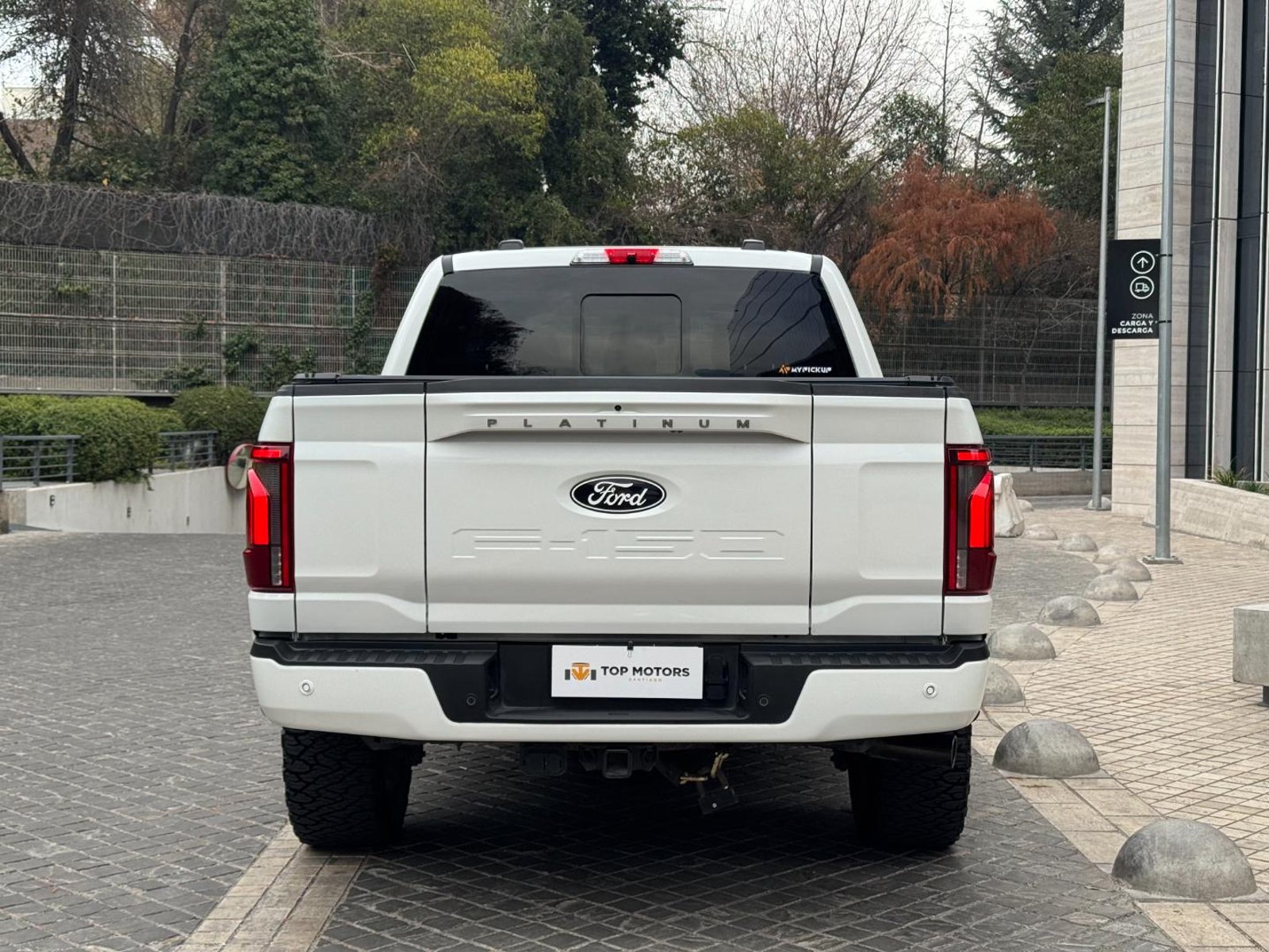 Ford F150 PLATINUM 4X4 3.5 AUT 2025 - Imagen 6 de 20