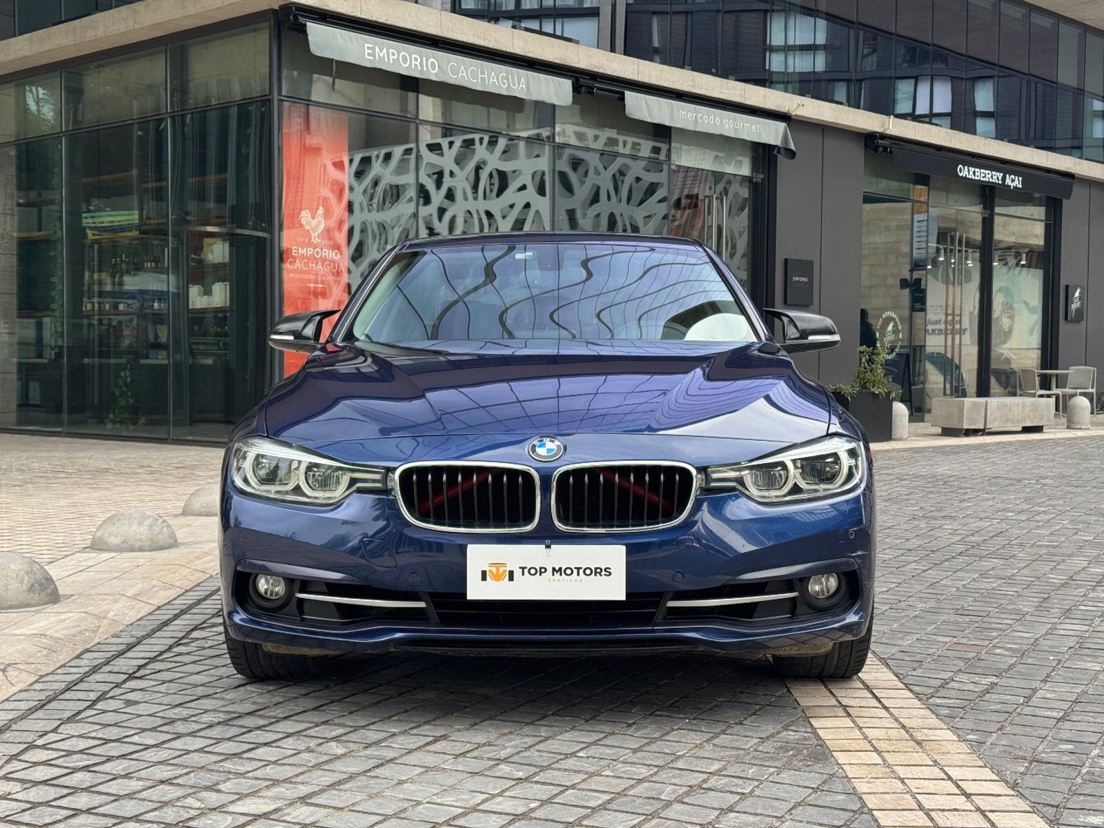 BMW 320I 2018 - Foto 2 de 17