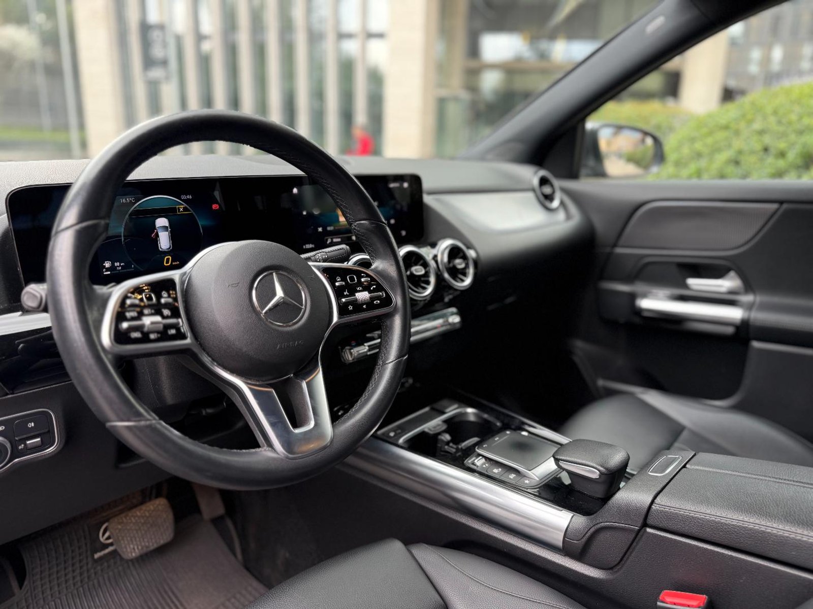Mercedes-Benz GLA 200 2022 - Imagen 8 de 19