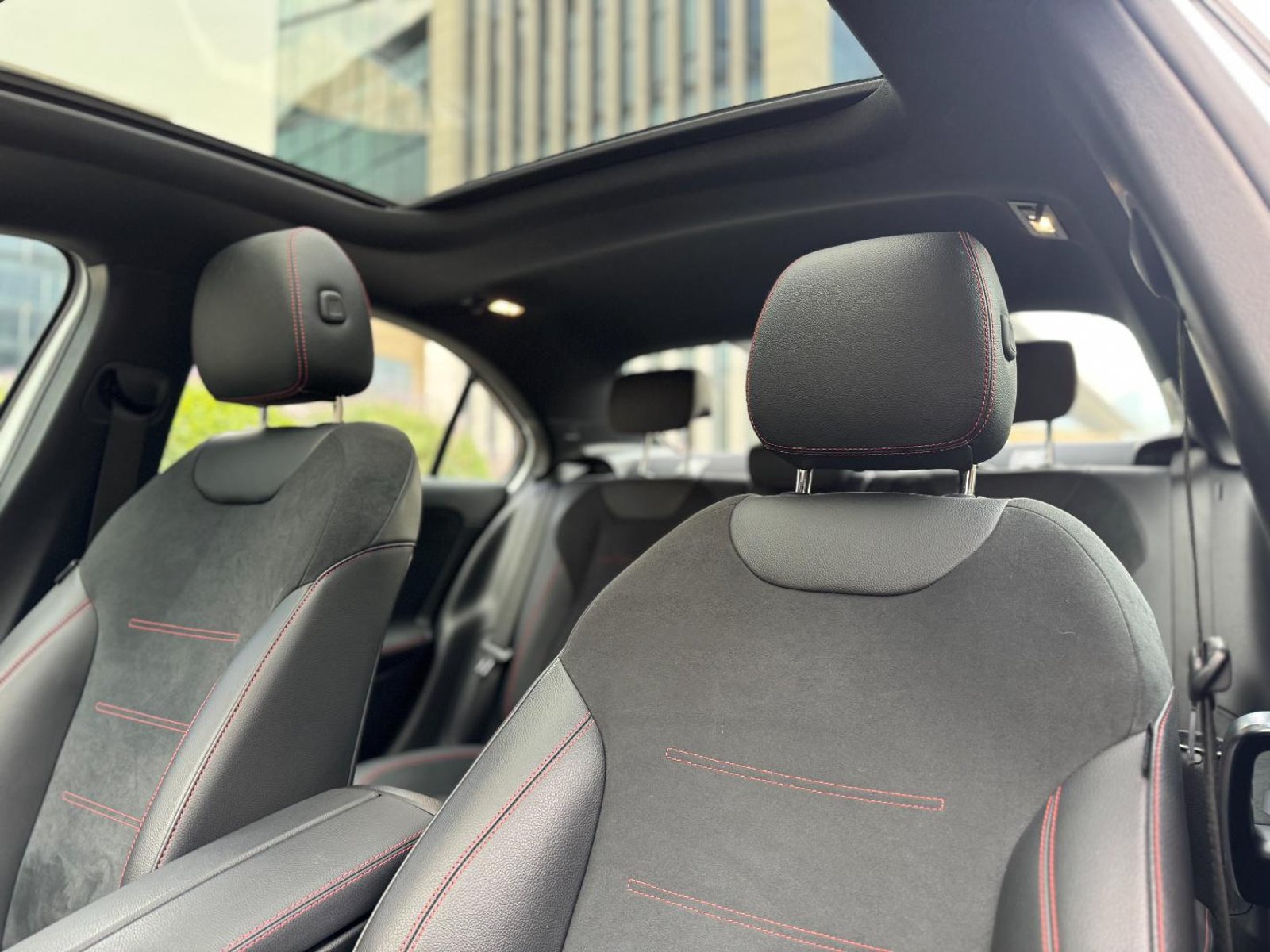 Mercedes-Benz A 250 2023 - Imagen 17 de 19