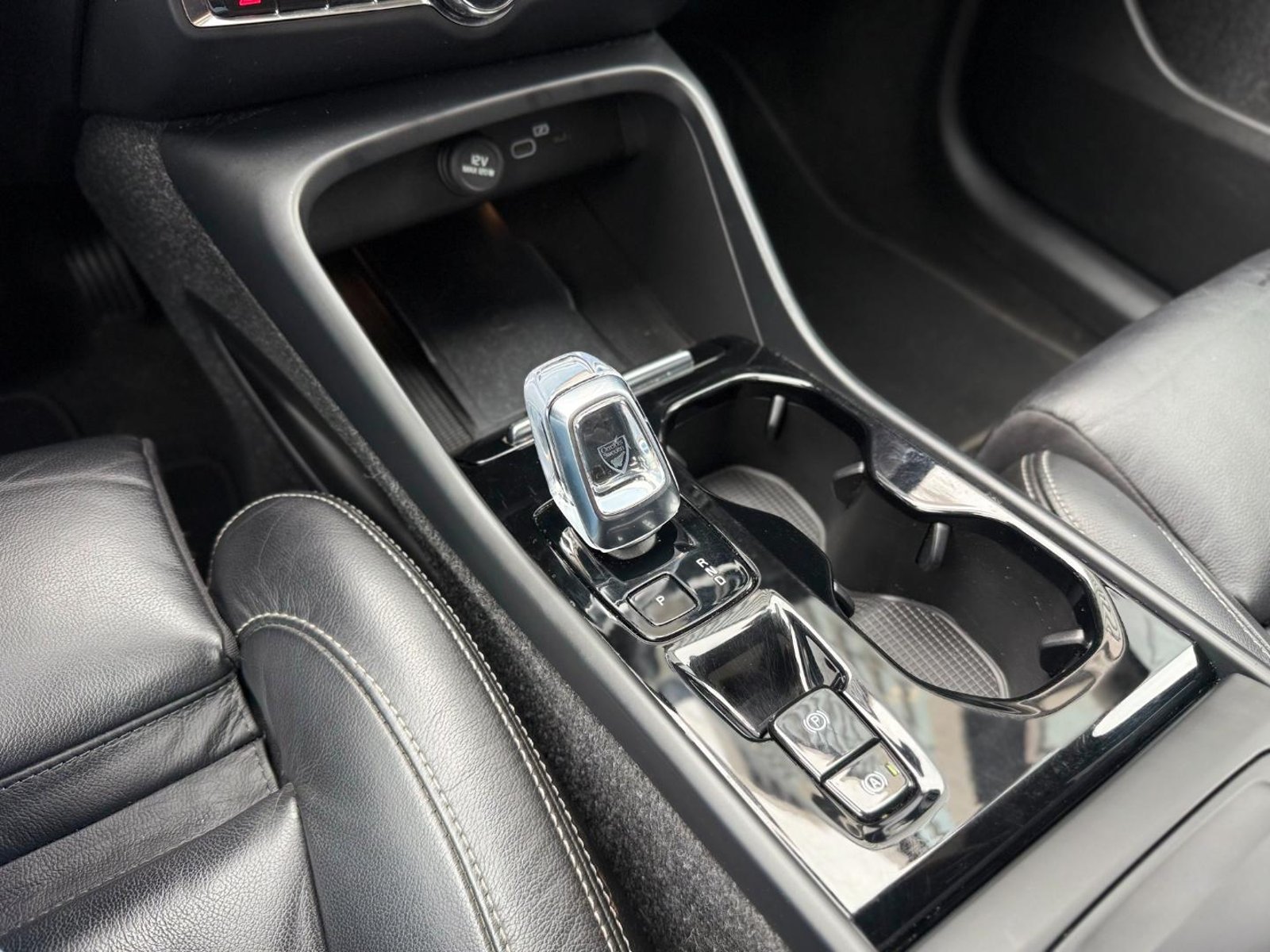 Volvo XC40 B4 Plus 2023 - Imagen 14 de 20
