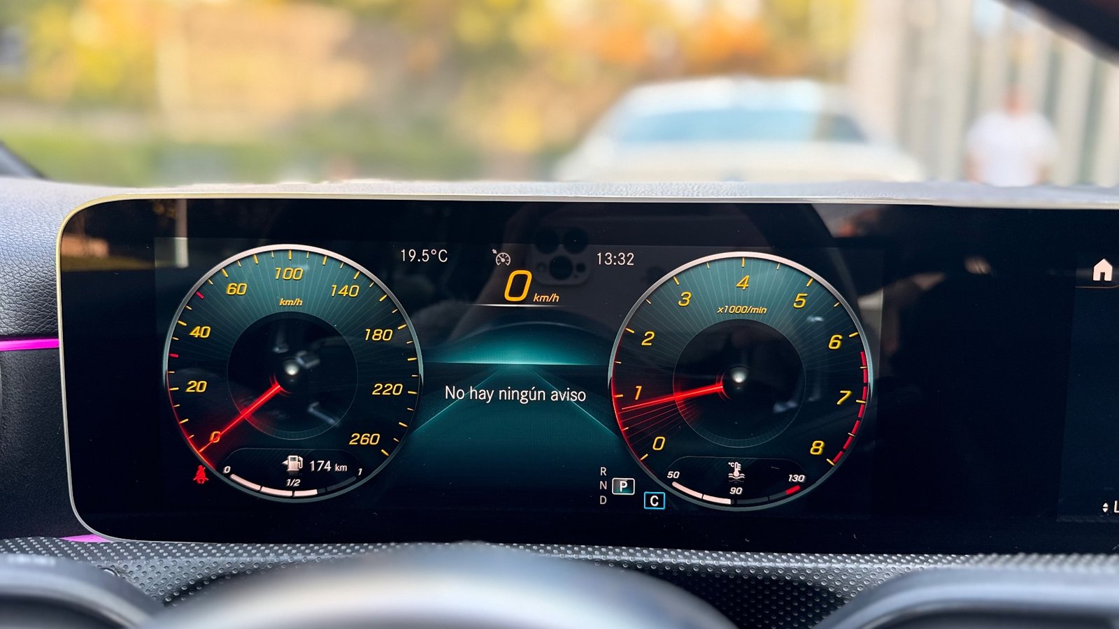 MERCEDES-BENZ A250 2020 - Imagen 15 de 19