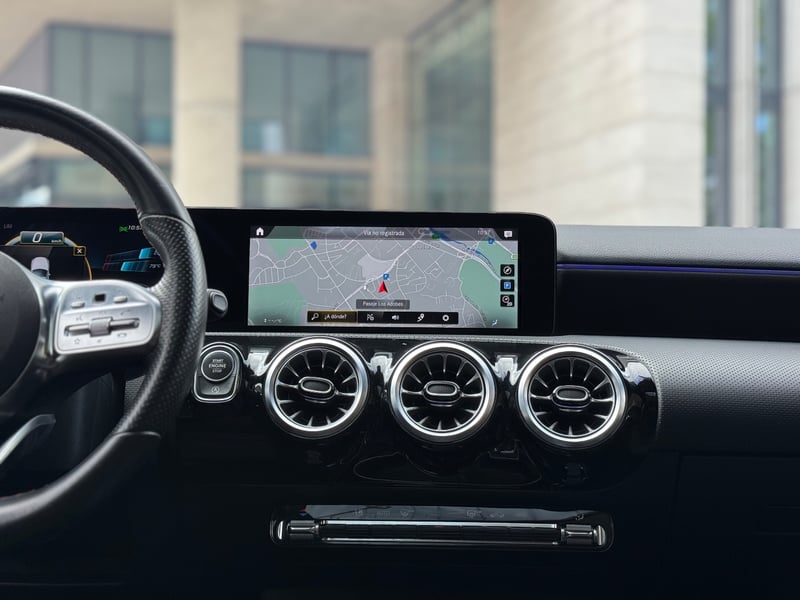 Mercedes-Benz A35 AMG 2022 - Imagen 13 de 18