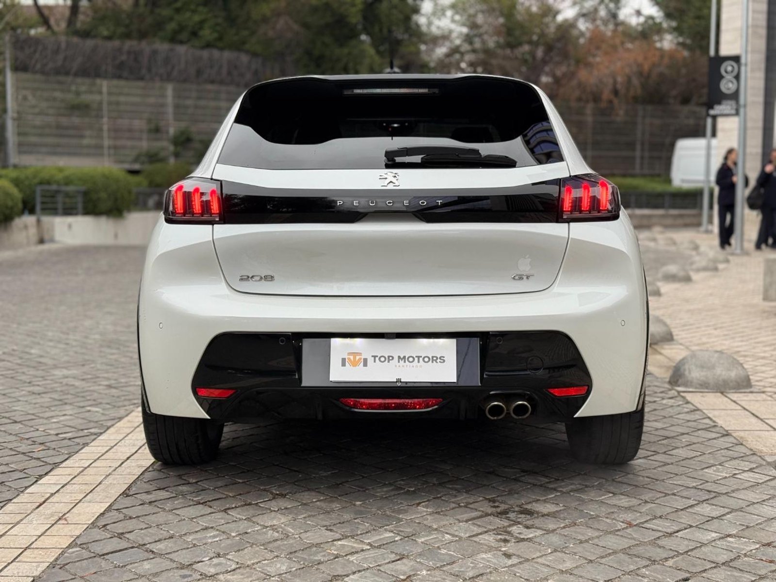 Peugeot 208 GT 1.2 PureTech AT 2022 - Foto 5 de 16