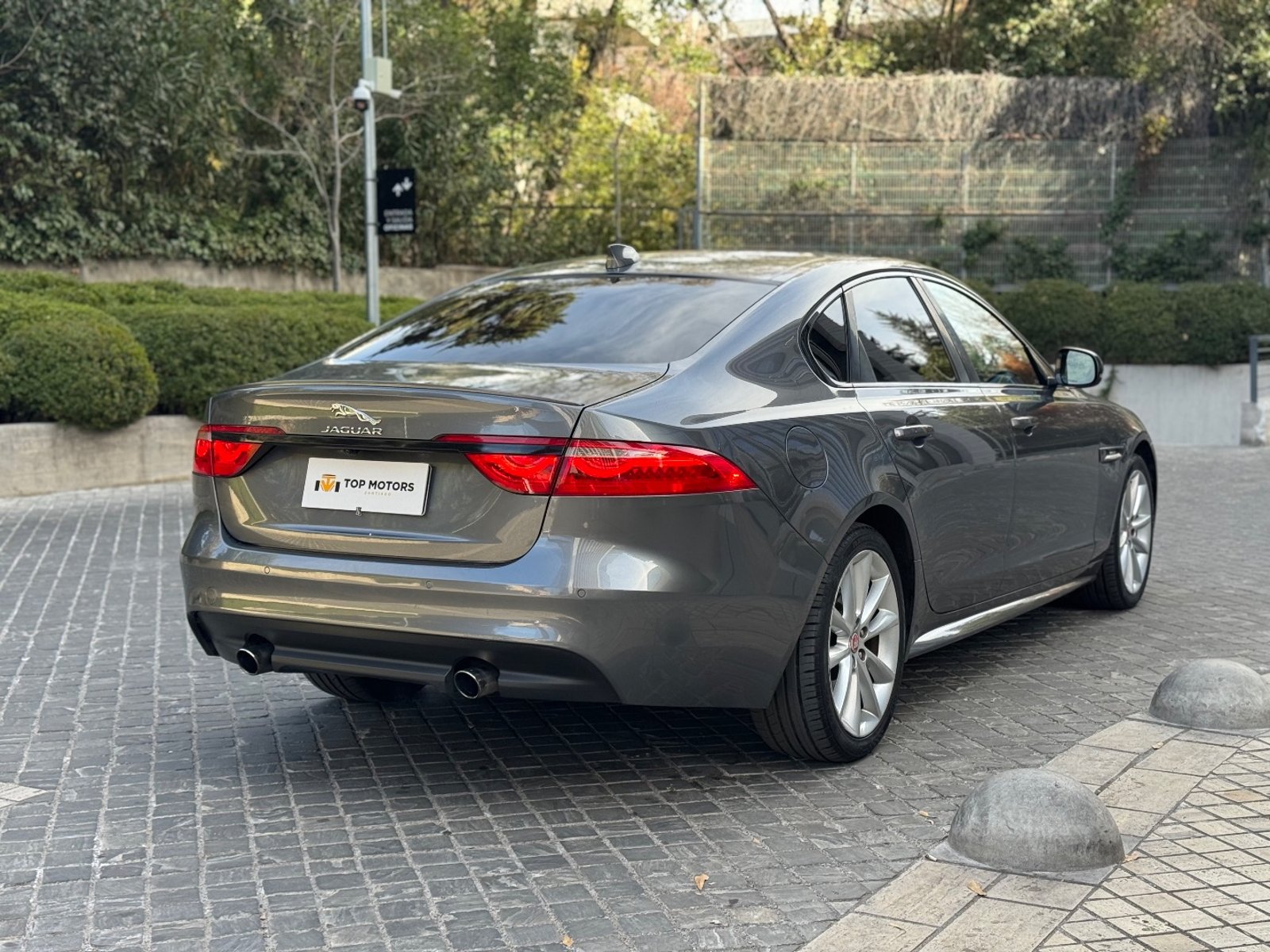 Jaguar XF 2.0 R-Sport 2017 - Foto 4 de 19