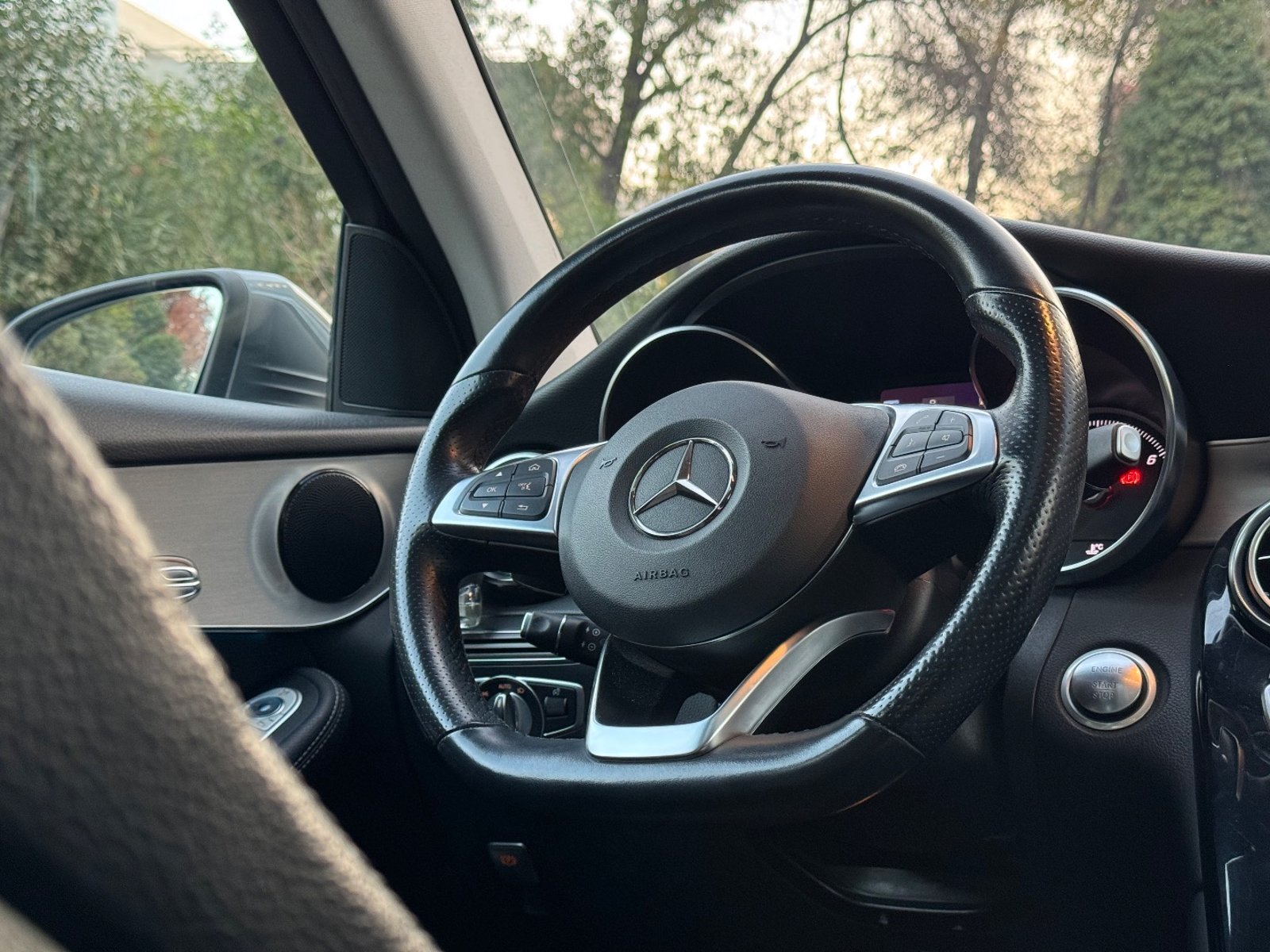 MERCEDES-BENZ GLC GLC 300d 4MATIC 2019 - Imagen 9 de 19