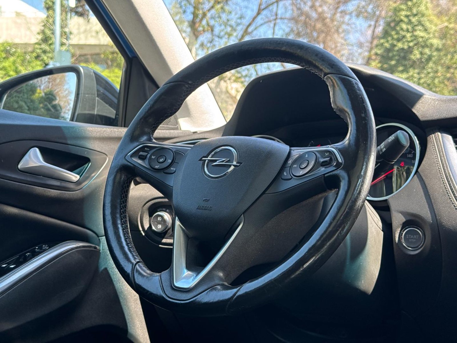 Opel CROSSLAND X 2019 - Imagen 13 de 20
