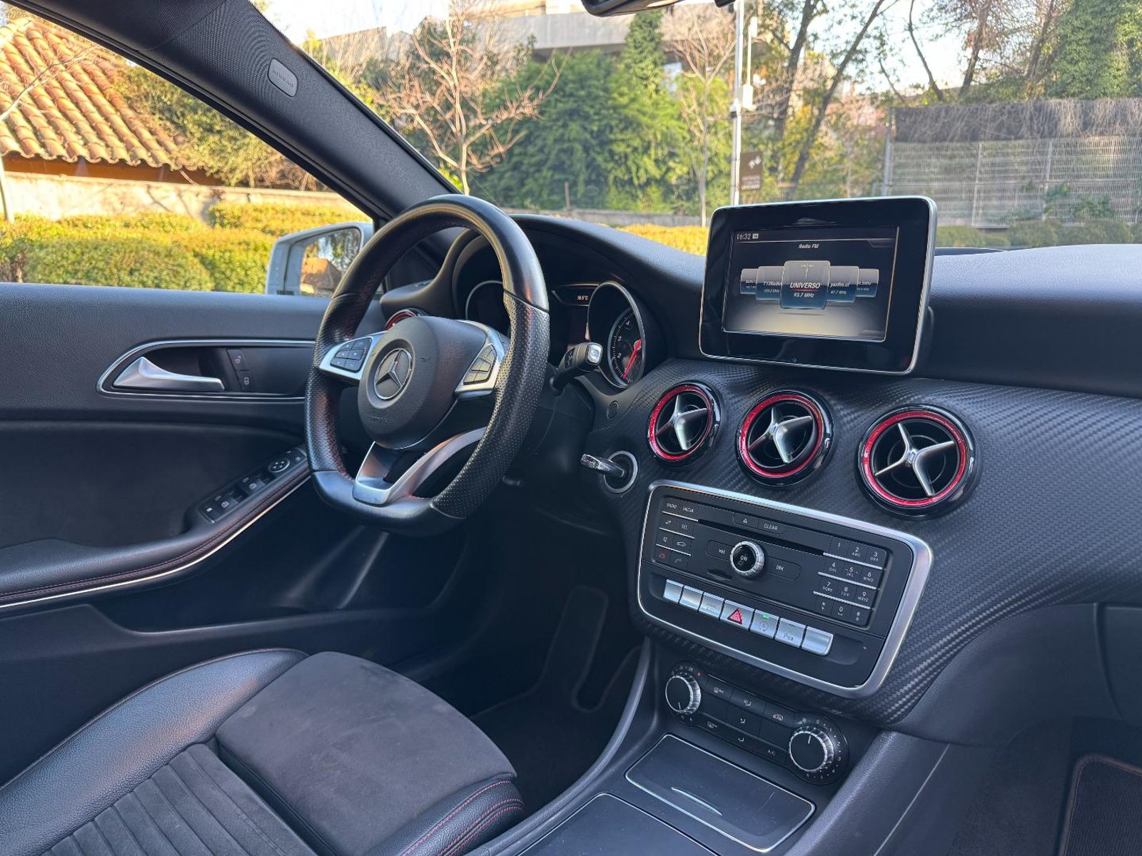 Mercedes-Benz A250 2017 - Imagen 15 de 19