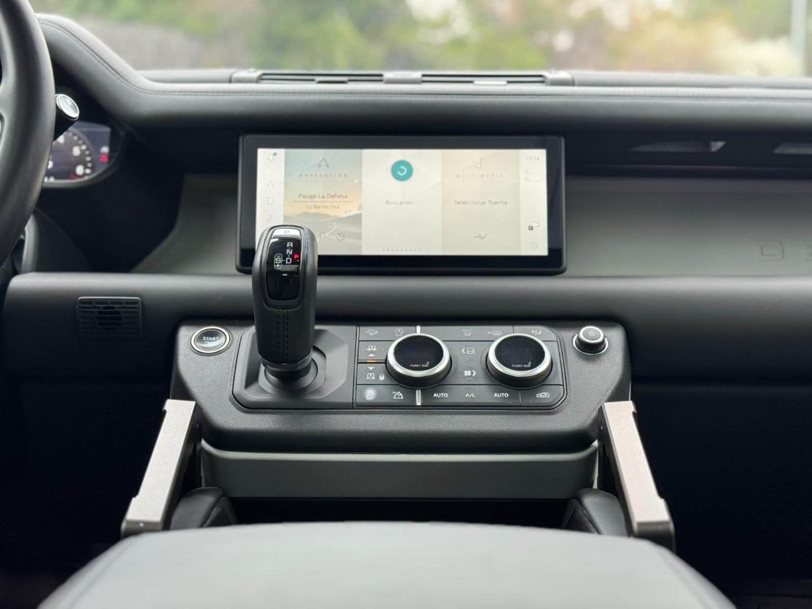 Land Rover DEFENDER 2024 - Imagen 15 de 19
