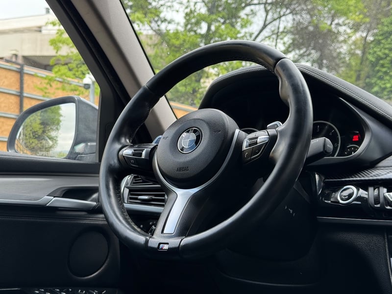BMW X6 xDrive30d 2017 - Imagen 12 de 19