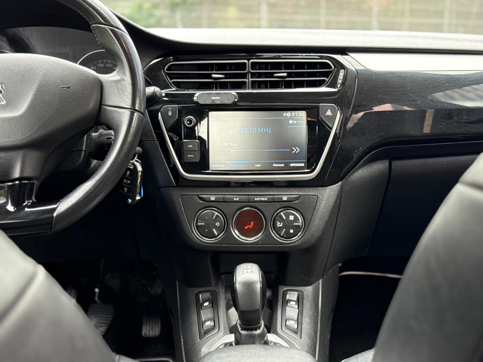 Peugeot 301 Allure 1.6 HDi 2022 - Imagen 12 de 18