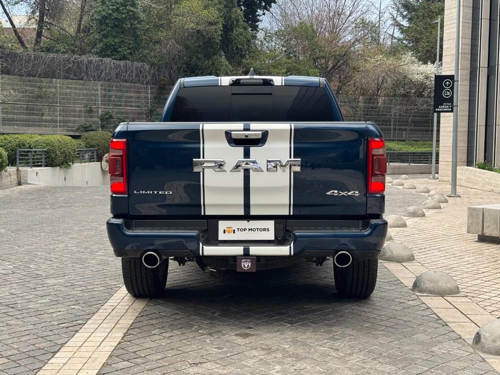 RAM Ram 1500 LIMITED 5.7 2022 - Foto 5 de 19