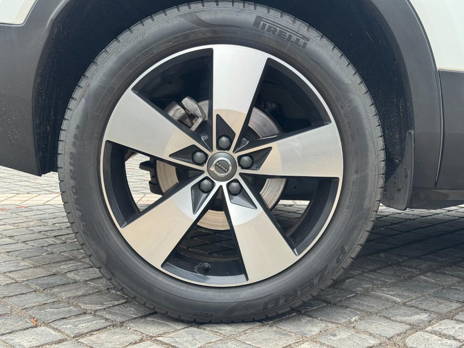Volvo XC40 T4 Momentum 2021 - Imagen 8 de 19