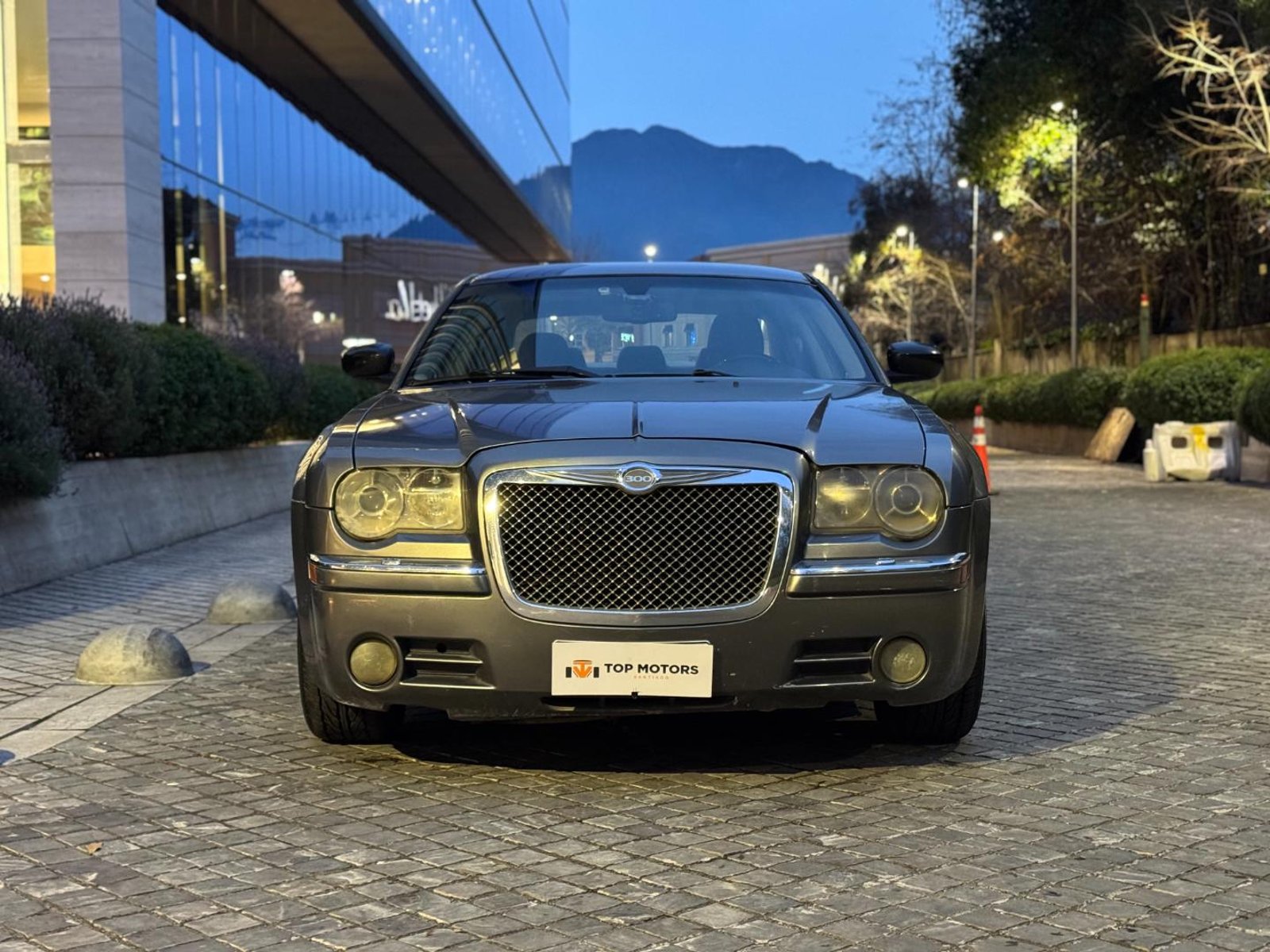 CHRYSLER 300C 2006 - Foto 2 de 16