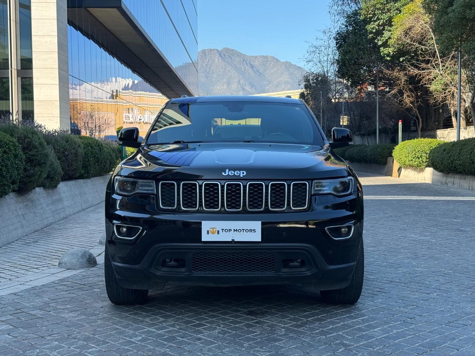 Jeep Grand Cherokee Laredo 3.6 V6 4x4 2018 - Foto 2 de 19