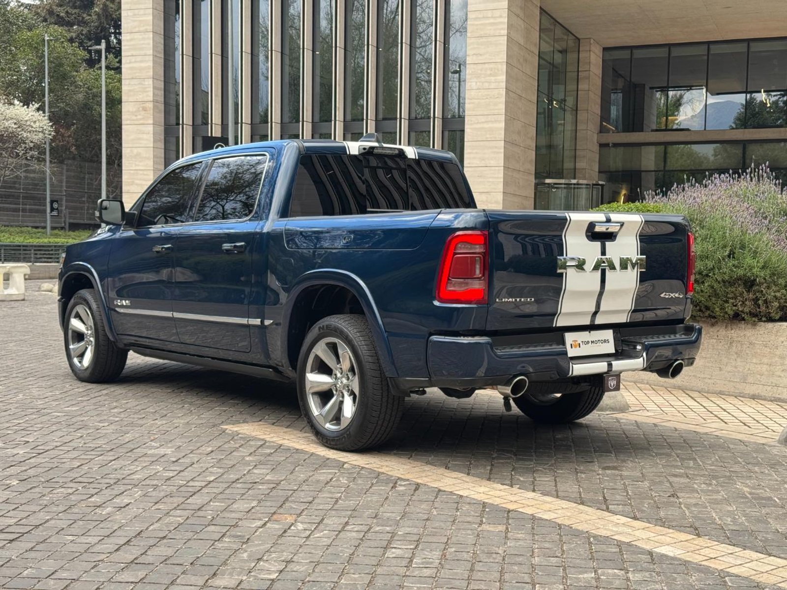 RAM Ram 1500 LIMITED 5.7 2022 - Imagen 6 de 19