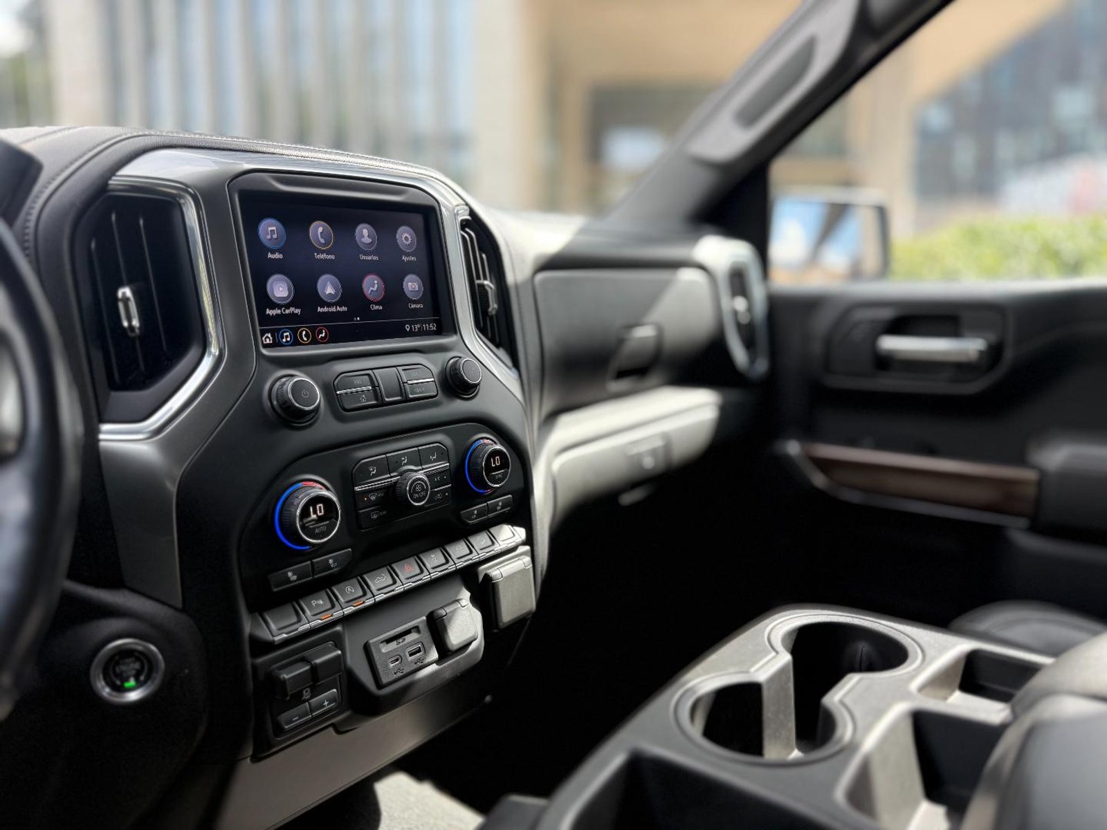 Chevrolet SILVERADO TRAIL BOSS LT Z71 5.3 2021 - Imagen 10 de 19