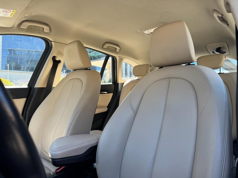 BMW X1 sDrive 18i 2022 - Imagen 15 de 18
