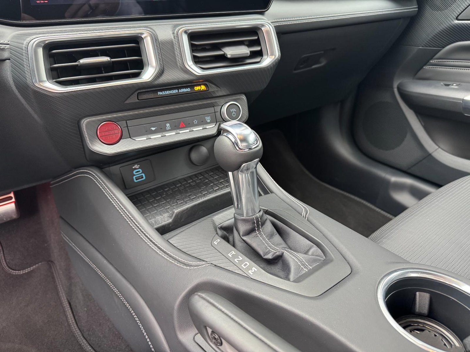 Ford MUSTANG 2024 - Imagen 10 de 19