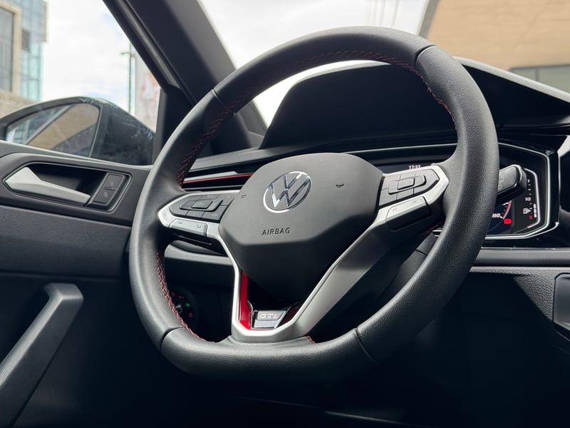 Volkswagen POLO GTS 1.4 TSI 2025 - Imagen 12 de 19