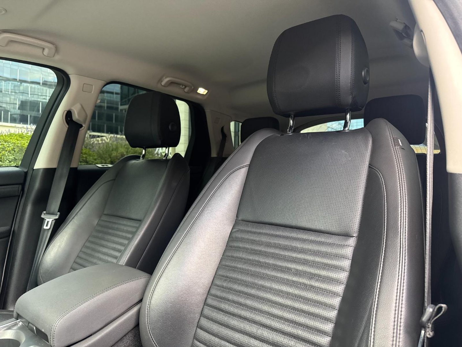 Land Rover DISCOVERY sport 2022 - Imagen 16 de 19