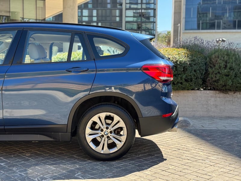 BMW X1 sDrive 18i 2022 - Imagen 8 de 18