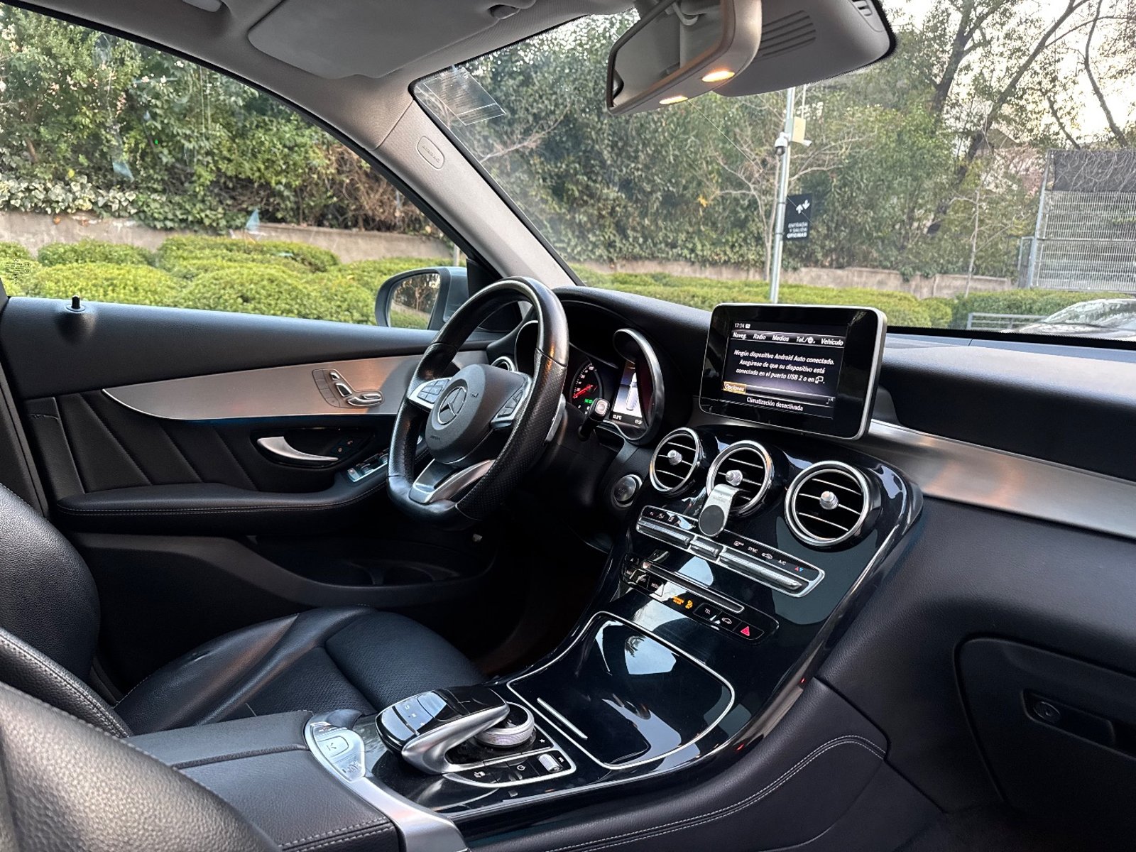 MERCEDES-BENZ GLC GLC 300d 4MATIC 2019 - Imagen 15 de 19