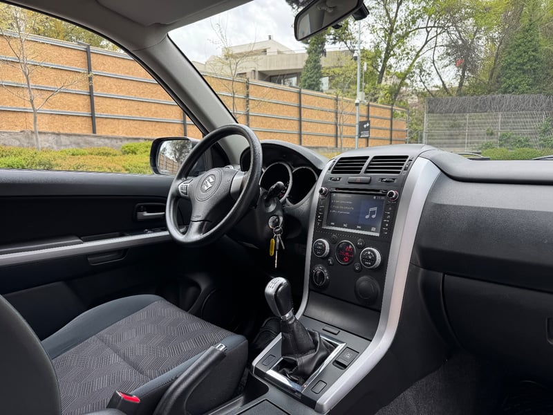 Suzuki GRAND VITARA GLX2.4 AUTOMATICA 2019 - Imagen 16 de 19