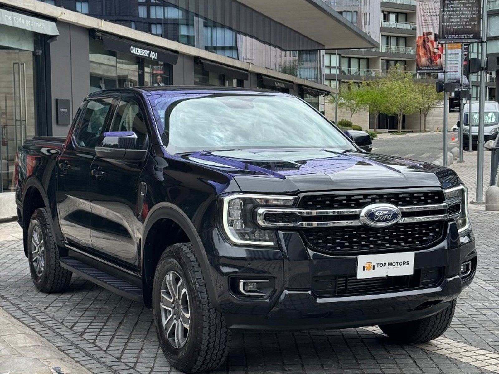 Ford RANGER XLT 2.0 4X4 2026 - Foto 3 de 17