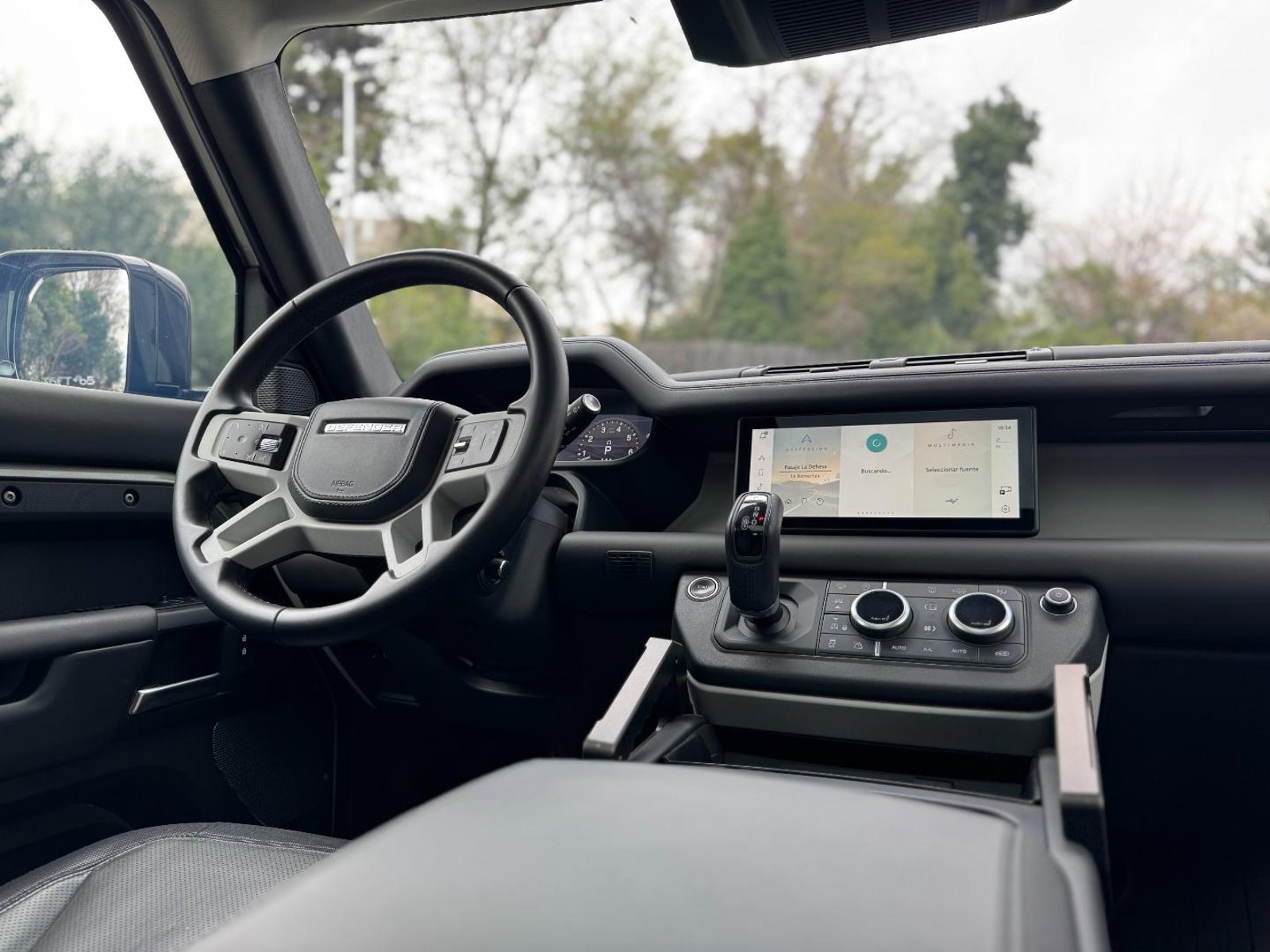 Land Rover DEFENDER 2024 - Imagen 13 de 19
