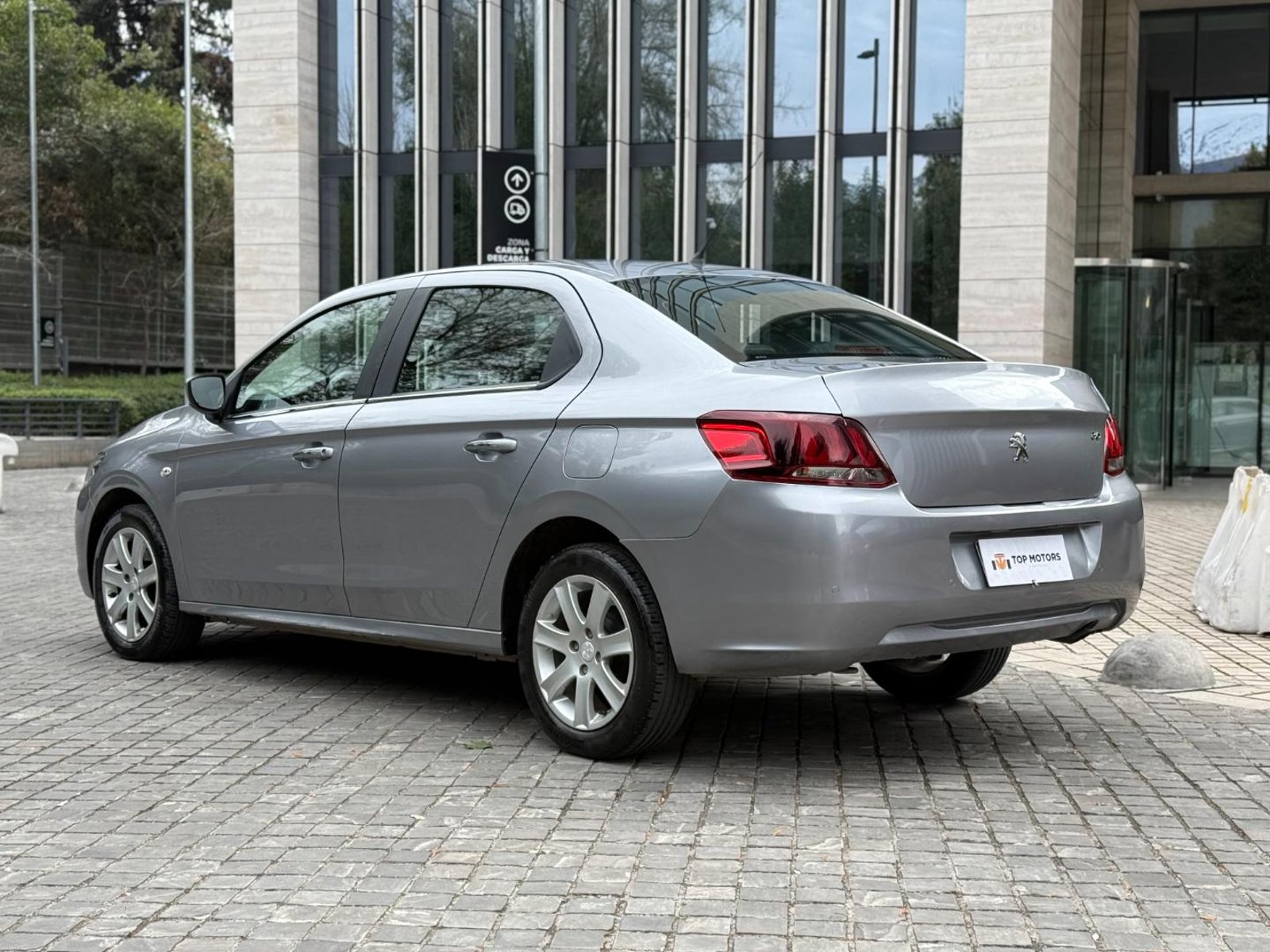 Peugeot 301 Allure 1.6 HDi 2022 - Imagen 6 de 18