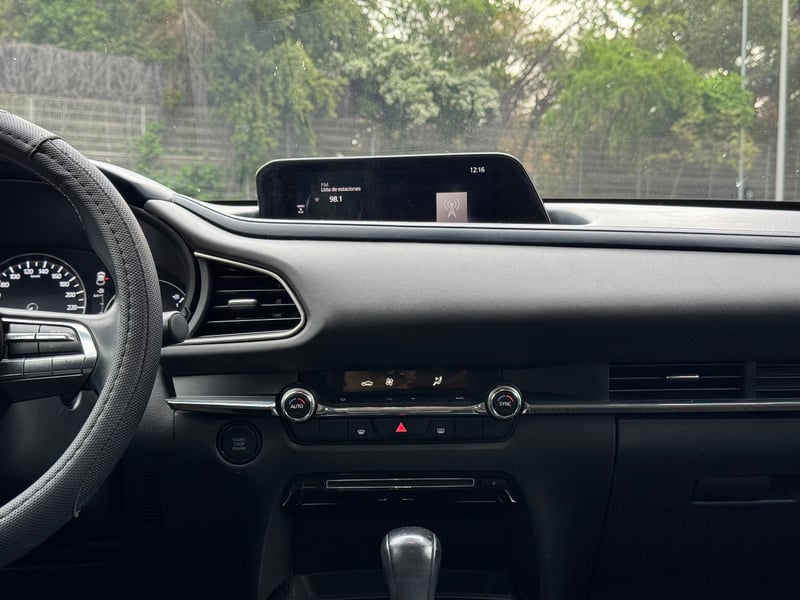 Mazda CX30 2.0 AUT 2020 - Imagen 11 de 18